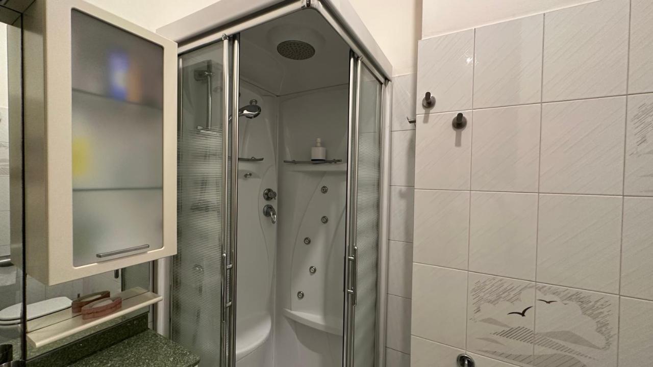 Dehomes - Two Bedrooms, Terrace, Wi-Fi, Tram To Centre & Rho Fiera Milano Eksteriør bilde