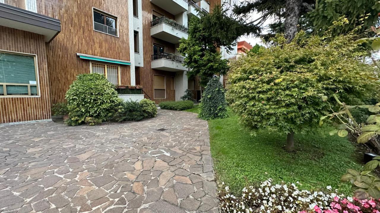 Dehomes - Two Bedrooms, Terrace, Wi-Fi, Tram To Centre & Rho Fiera Milano Eksteriør bilde